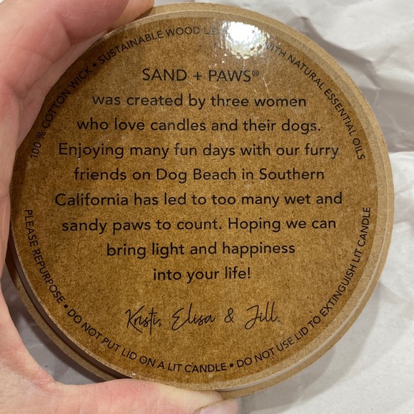 NWOT.  Sand + Paws, 12oz., 2-wick, jar candle. - Picture 10 of 10